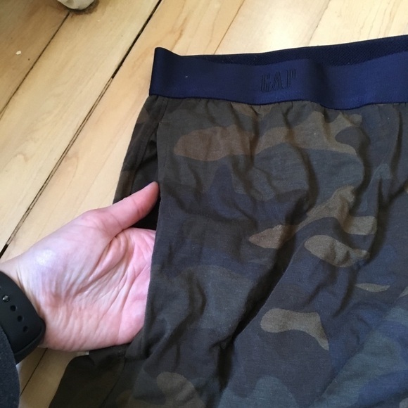Gap camo long pajama bottoms size extra large - Picture 4 of 5